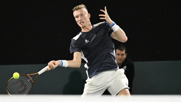 Český tenista Jiří Lehečka na turnaji Rolex Paris Masters