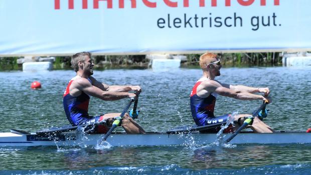 Dvojskif lehkých vah Jiří Šimánek (vlevo) a Miroslav Vraštil