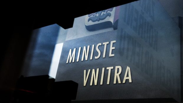 Ministerstvo vnitra chce zadat zakázku na vysílačky pro záchranáře bez soutěže stávajícímu dodavateli