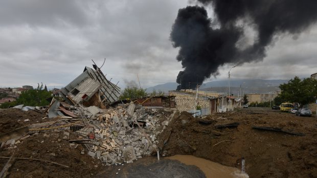 Boje o Náhorní Karabach, které začaly 27. září a od té doby si vyžádaly desítky mrtvých, jsou označovány za nejkrvavější za více než 25 let