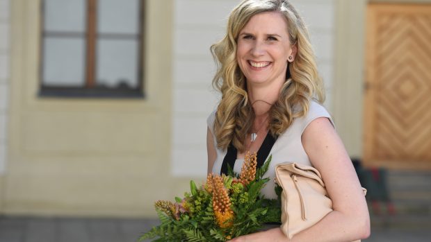 Ministryně školství Kateřina Valachová (ČSSD) se 19. června setkala s prezidentem Milošem Zemanem na Pražském hradě. Valachová trvá na své demisi.