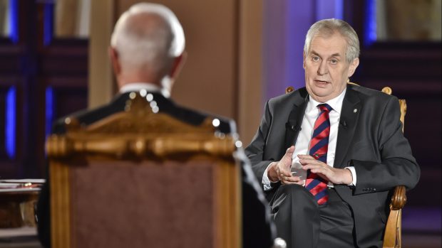 Miloš Zeman a Jiří Drahoš v prezidentské debatě České televize