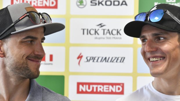 Nino Schurter a Jaroslav Kulhavý po Světovém poháru v Novém Městě na Moravě.