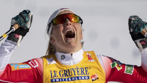 Therese Johaugová vyhrála skiatlon.