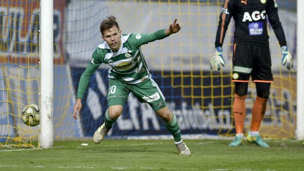 Jakub Nečas slaví gól na 2:1.