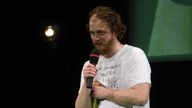 Cenu Jindřicha Chalupeckého získal 6. prosince 2019 v Olomouci absolvent Ateliéru intermédií na brněnské Fakultě výtvarných umění VUT Andreas Gajdošík