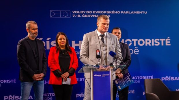 Lídrem Přísahy a Motoristů sobě do eurovoleb bude Filip Turek