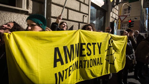 Protest organizace Amnesty International