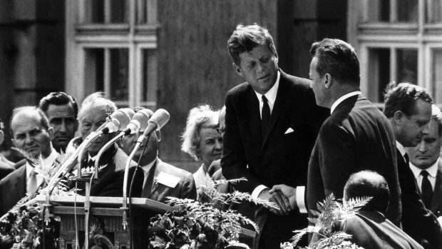 John Fitzgerald Kennedy v červnu 1963 v Berlíně