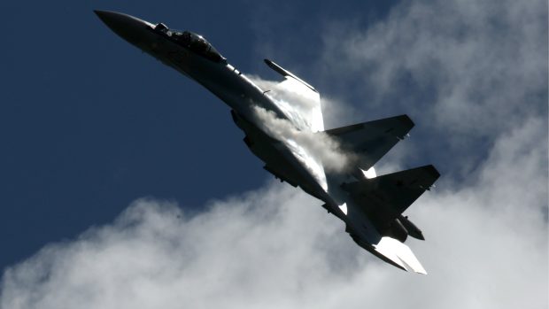 Moderní stíhací letouny Su-35 v Rusku zakoupila dosud jen Čína, dodávka Indonésii se zatím neuskutečnila kvůli americkým sankcím