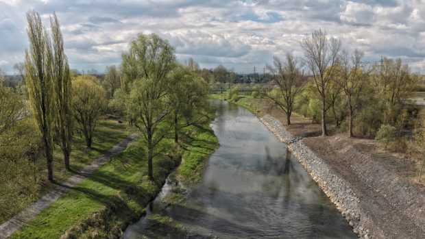 Řeka Odra, podstatná část dnes už mrtvého projektu Dunaj-Odra-Labe (ilustrační fotografie)