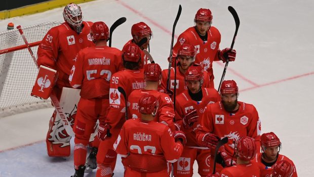 Třinečtí hokejisté zdolali v úvodním osmifinále play-off Ligy mistrů na svém ledě švédský tým Skelleftea 4:3