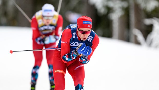 Harald Östberg Amundsen před dosavadním lídrem Erikem Valnesem