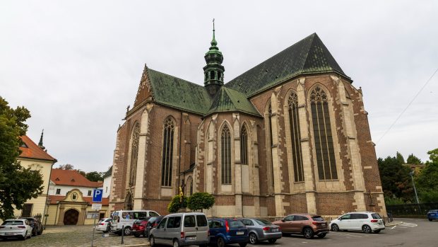Bazilika Nanebevzetí Panny Marie na Mendlově náměstí v Brně