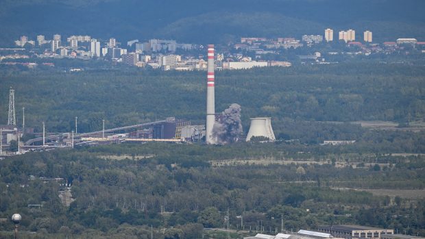 Řízené odpálení letecké pumy nalezené v chemickém areálu společnosti Orlen Unipetrol