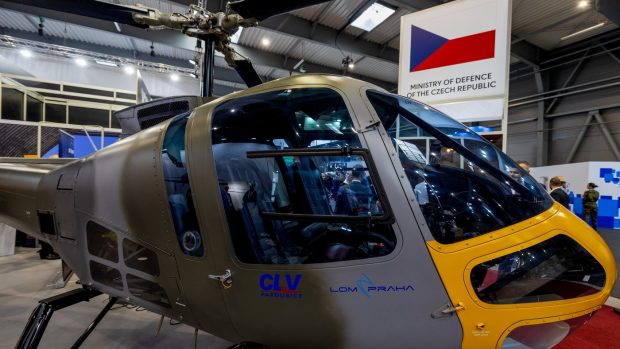 LOM Praha je jedním ze státních podniků ministerstva obrany