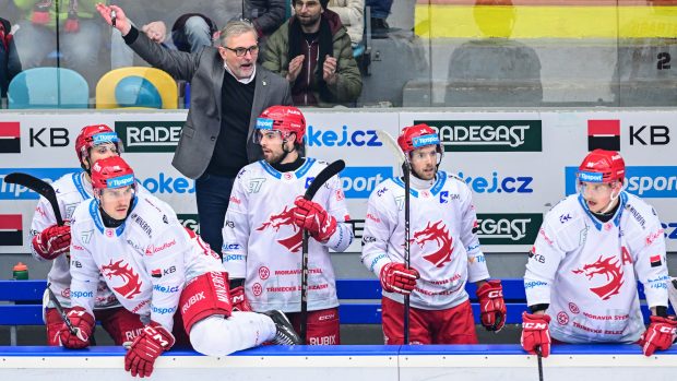 Zdeněk Moták na lavičce třineckých Ocelářů