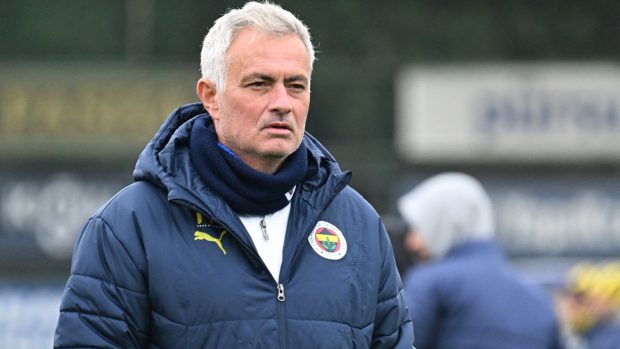 Trenér Fenerbahce Instanbul José Mourinho