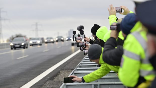 Otevření nového úseku dálnice D4 mezi Příbramí a Pískem