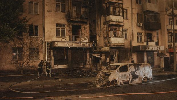 Následky dronového útoku na Charkov