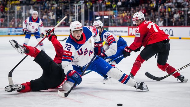 Američan Tage Thompson rozhodl vyrovnané finále mistrovství světa. V 63. minutě vstřelil jediný gól finálové bitvy proti Švýcarsku
