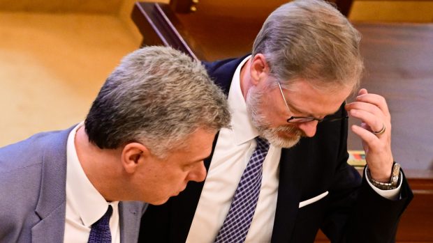 Pavel Blažek (vlevo) a Petr Fiala ve Sněmovně