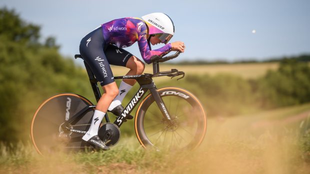 Česká cyklistka Julia Kopecký v časovce na mistrovství České republiky