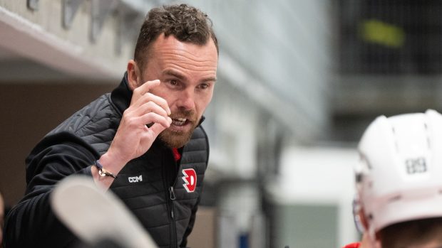 Trenér Dynama Pardubice Filip Pešán