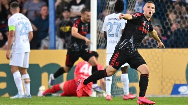 Pavel Kadeřábek slaví gól v české nejvyšší soutěži po více než deseti letech