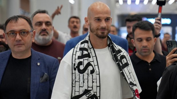 Václav Černý po příletu do Turecka