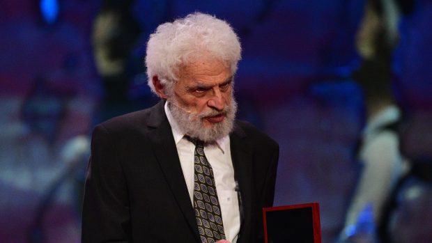 Cenu Paměti národa převzal také osmdesátiletý Fedor Gál