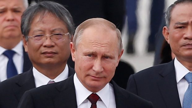 Ruský prezident Vladimir Putin po příjezdu na summit APEC v Danangu