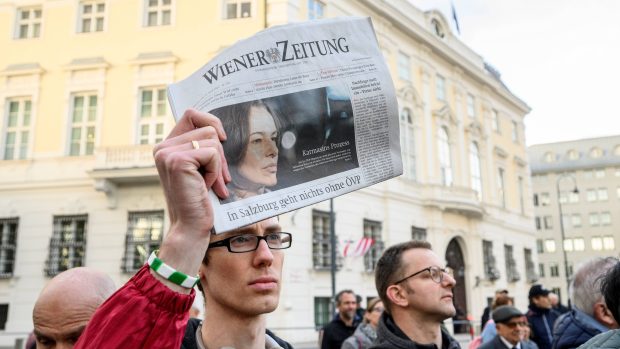 Demonstrace na podporu deníku Wiener Zeitung