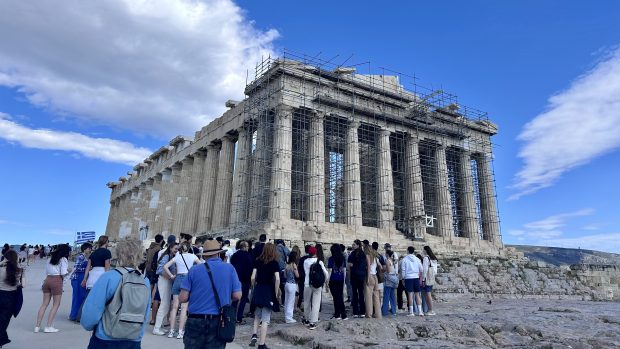 Do země se po pandemii koronaviru vrátili turisté, i to přispělo k oživení ekonomiky