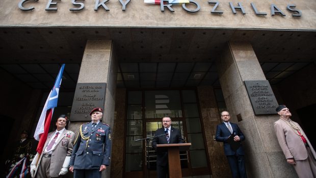 Vzpomínková akce k výročí Pražského povstání 5. května před budovou Českého rozhlasu (archivní foto)