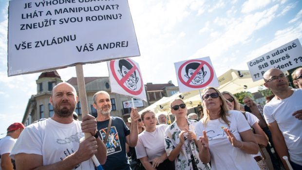 Volební kampaň Andreje Babiše a ANO před komunálními volbami. Unhošť.