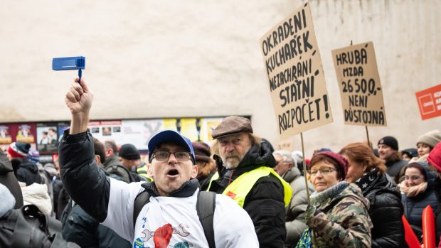 Protestní stávka odborů proti krokům vlády