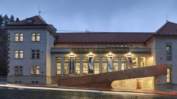 Projekt Kusthalle autorů Jana Schindlera, Ludvíka Seka a Zuzany Drahotové získal v soutěži GPA – Národní cena za architekturu pro rok 2022 hlavní ocenění