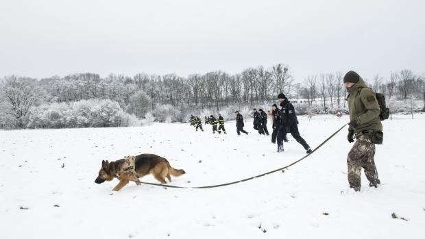 Kutnohorští policisté, hasiči a dobrovolníci už více jak týden pátrají po seniorovi ze Schořova, který odešel z domu a nevrátil se, 10.1.2019