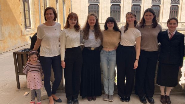 České studentky na lyceu v Nimes