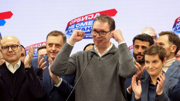 Aleksandar Vučić byl tváří široké vládní koalice, která vyhrála bleskové volby v Srbsku