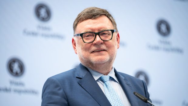 Ministr financí Zbyněk Stanjura (ODS) na tiskové konferenci k podepsání smlouvy o dostavbě jaderné elektrárny Dukovany