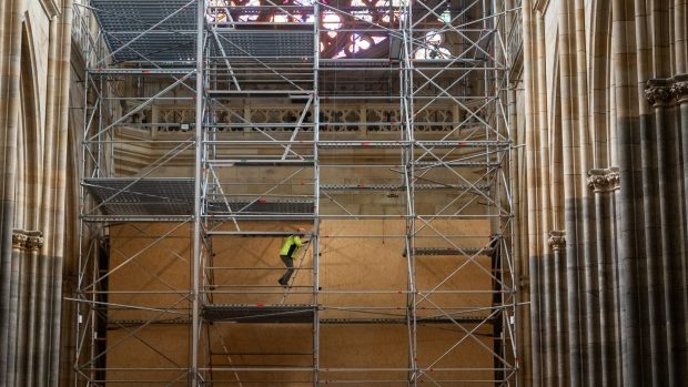 V následujících týdnech bude varhany sestavovat tým odborníků na kůru katedrály