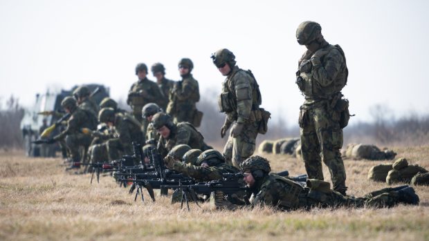 Žatecká 4. brigáda rychlého nasazení připravila k 26. výročí vstupu Česka do NATO bojové ukázky