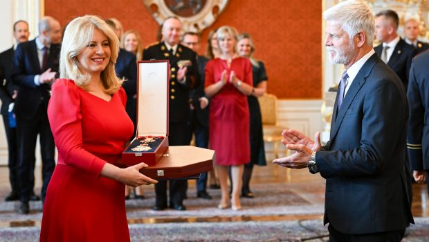 Prezident Petr Pavel předal státní vyznamenání slovenské prezidentce Zuzaně Čaputové
