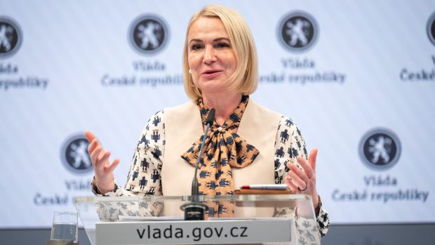 Ministryně obrany Jana Černochová (ODS)
