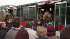 Přeplněný autobus