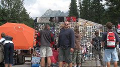 turisté ve Vysokých Tatrách