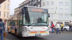 Autobus ve městě