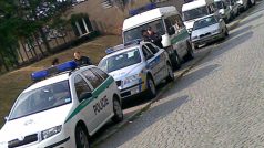 Pražská policie je v pohotovosti kvůli příjezdu fanoušků Baníku